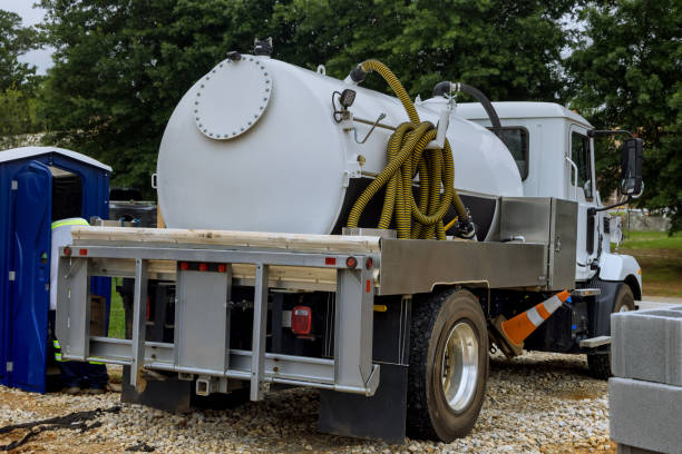 Portable Toilet Options We Offer in Centerport, NY